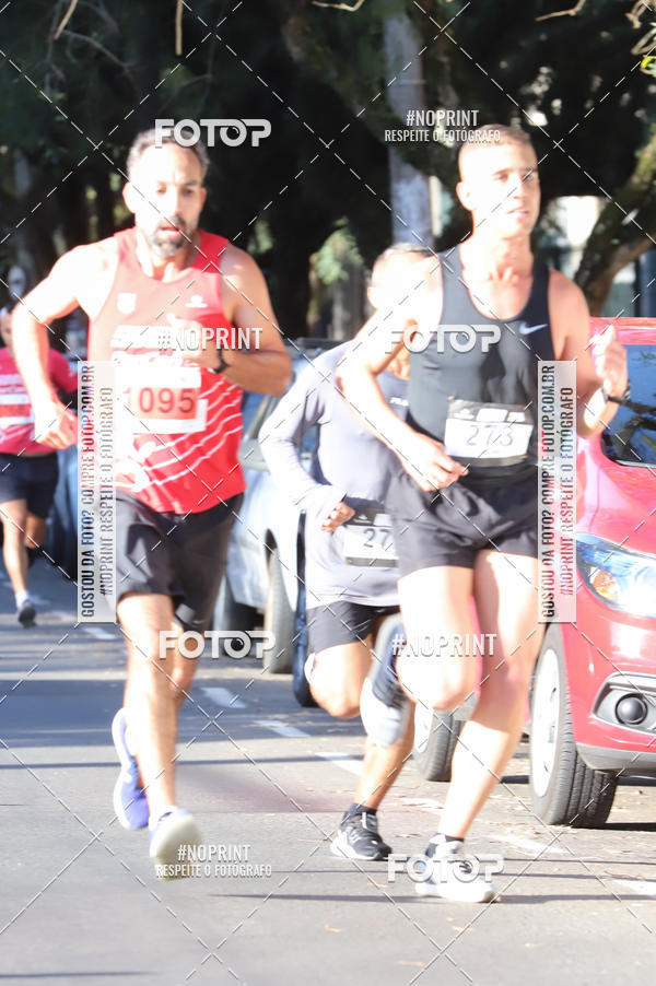 Buy your photos of the eventSANTANDER TRACK&FIELD RUN SERIES - Iguatemi Porto Alegre on Fotop