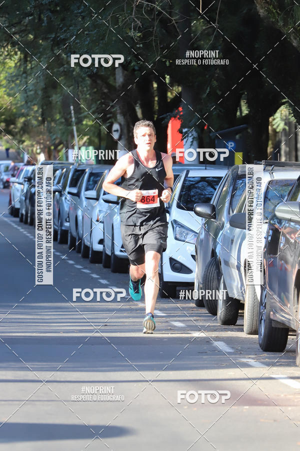 Buy your photos of the eventSANTANDER TRACK&FIELD RUN SERIES - Iguatemi Porto Alegre on Fotop