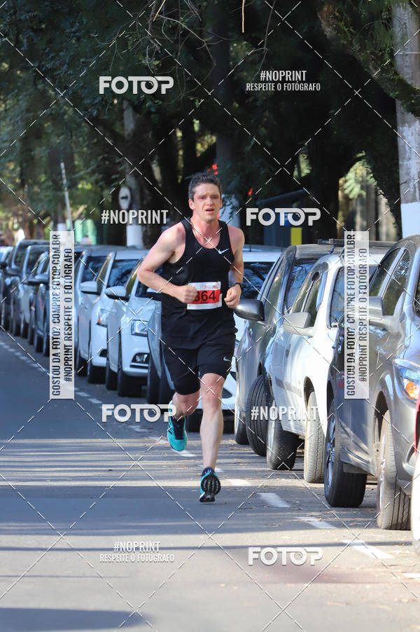 Buy your photos of the eventSANTANDER TRACK&FIELD RUN SERIES - Iguatemi Porto Alegre on Fotop