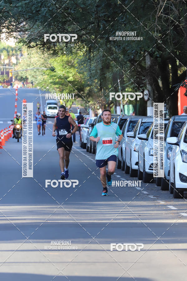 Buy your photos of the eventSANTANDER TRACK&FIELD RUN SERIES - Iguatemi Porto Alegre on Fotop