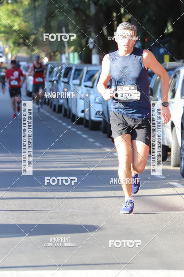 Buy your photos of the eventSANTANDER TRACK&FIELD RUN SERIES - Iguatemi Porto Alegre on Fotop