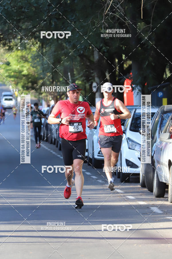 Buy your photos of the eventSANTANDER TRACK&FIELD RUN SERIES - Iguatemi Porto Alegre on Fotop