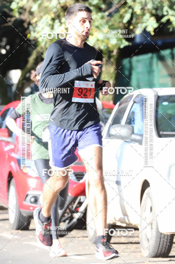 Buy your photos of the eventSANTANDER TRACK&FIELD RUN SERIES - Iguatemi Porto Alegre on Fotop