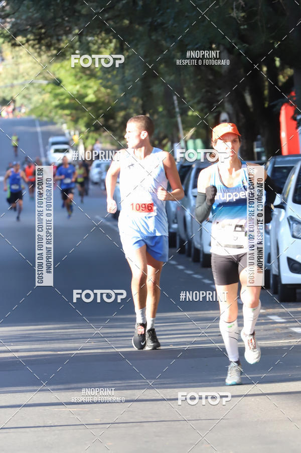 Buy your photos of the eventSANTANDER TRACK&FIELD RUN SERIES - Iguatemi Porto Alegre on Fotop