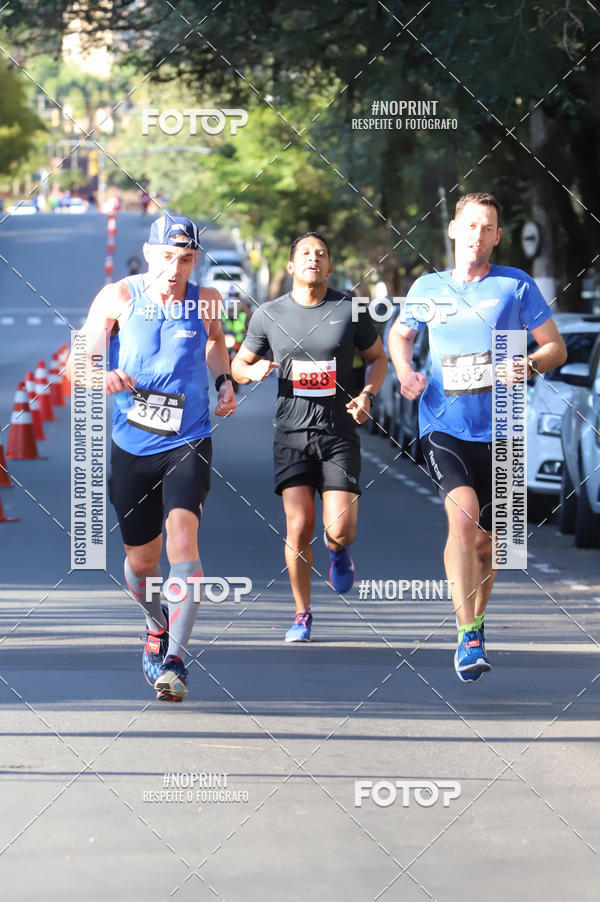 Buy your photos of the eventSANTANDER TRACK&FIELD RUN SERIES - Iguatemi Porto Alegre on Fotop