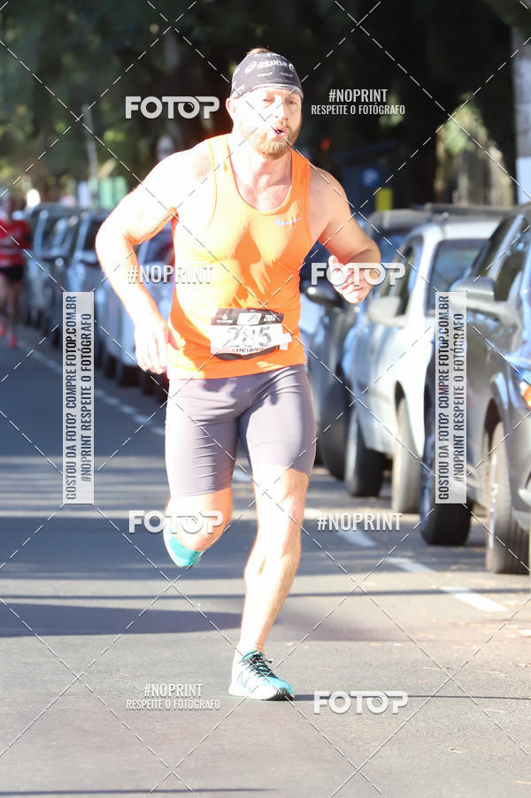Buy your photos of the eventSANTANDER TRACK&FIELD RUN SERIES - Iguatemi Porto Alegre on Fotop