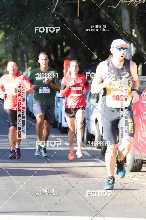 Buy your photos of the eventSANTANDER TRACK&FIELD RUN SERIES - Iguatemi Porto Alegre on Fotop