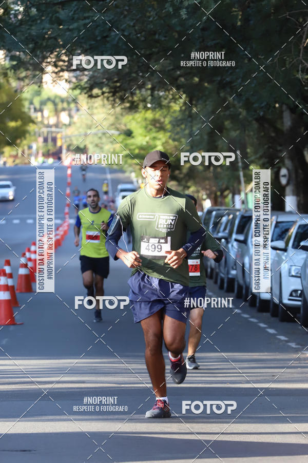 Buy your photos of the eventSANTANDER TRACK&FIELD RUN SERIES - Iguatemi Porto Alegre on Fotop