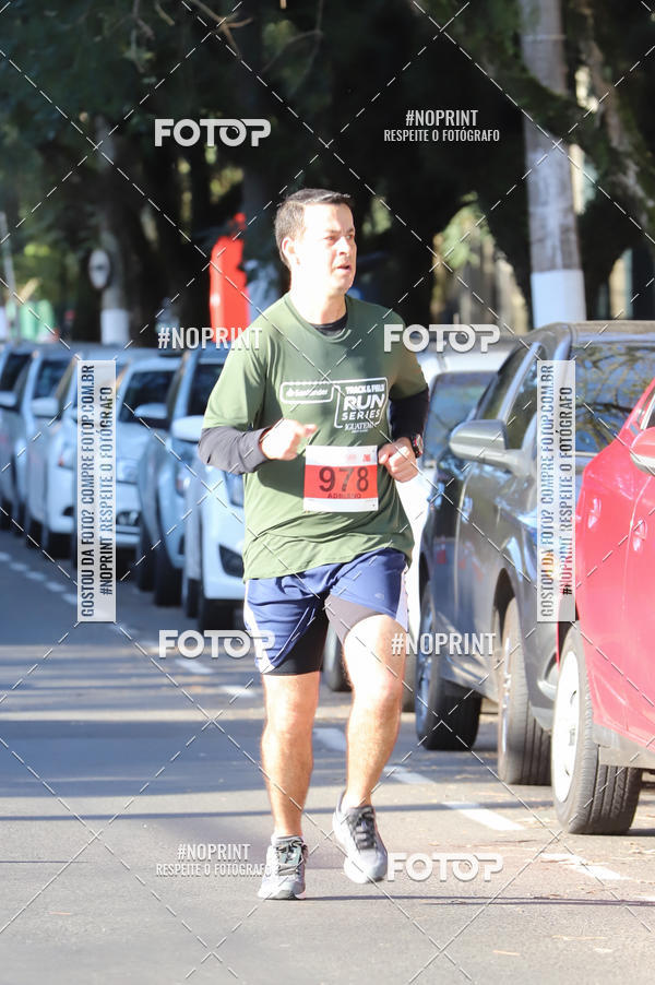Buy your photos of the eventSANTANDER TRACK&FIELD RUN SERIES - Iguatemi Porto Alegre on Fotop