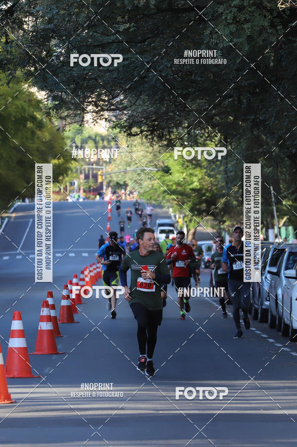 Buy your photos of the eventSANTANDER TRACK&FIELD RUN SERIES - Iguatemi Porto Alegre on Fotop