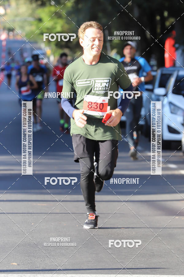 Buy your photos of the eventSANTANDER TRACK&FIELD RUN SERIES - Iguatemi Porto Alegre on Fotop