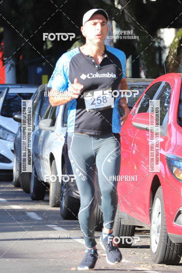 Buy your photos of the eventSANTANDER TRACK&FIELD RUN SERIES - Iguatemi Porto Alegre on Fotop