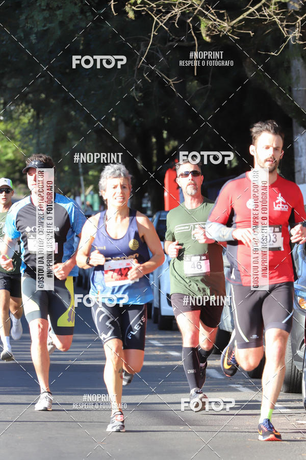 Buy your photos of the eventSANTANDER TRACK&FIELD RUN SERIES - Iguatemi Porto Alegre on Fotop
