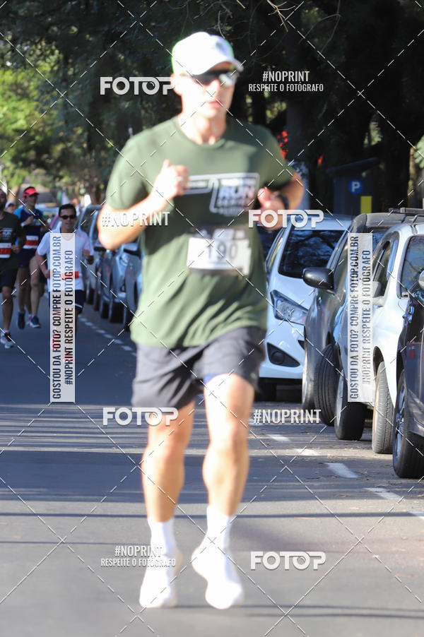 Buy your photos of the eventSANTANDER TRACK&FIELD RUN SERIES - Iguatemi Porto Alegre on Fotop