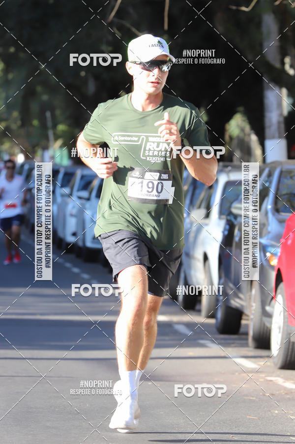 Buy your photos of the eventSANTANDER TRACK&FIELD RUN SERIES - Iguatemi Porto Alegre on Fotop
