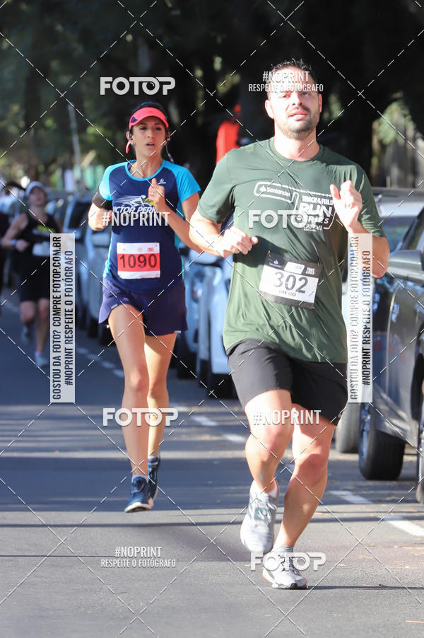 Buy your photos of the eventSANTANDER TRACK&FIELD RUN SERIES - Iguatemi Porto Alegre on Fotop