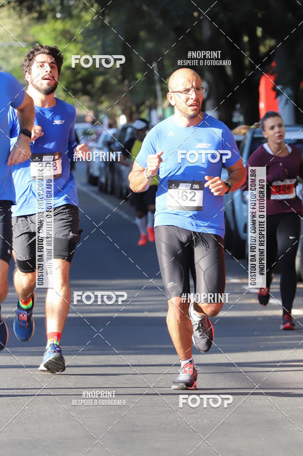 Buy your photos of the eventSANTANDER TRACK&FIELD RUN SERIES - Iguatemi Porto Alegre on Fotop