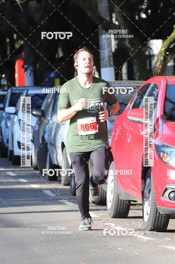 Buy your photos of the eventSANTANDER TRACK&FIELD RUN SERIES - Iguatemi Porto Alegre on Fotop