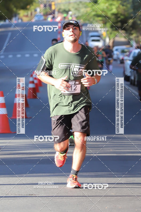 Buy your photos of the eventSANTANDER TRACK&FIELD RUN SERIES - Iguatemi Porto Alegre on Fotop
