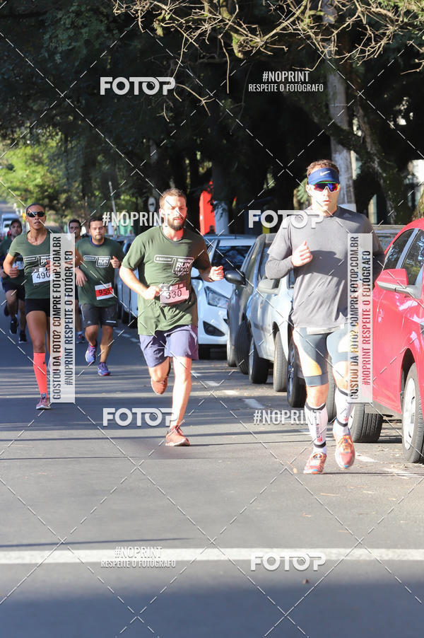 Buy your photos of the eventSANTANDER TRACK&FIELD RUN SERIES - Iguatemi Porto Alegre on Fotop