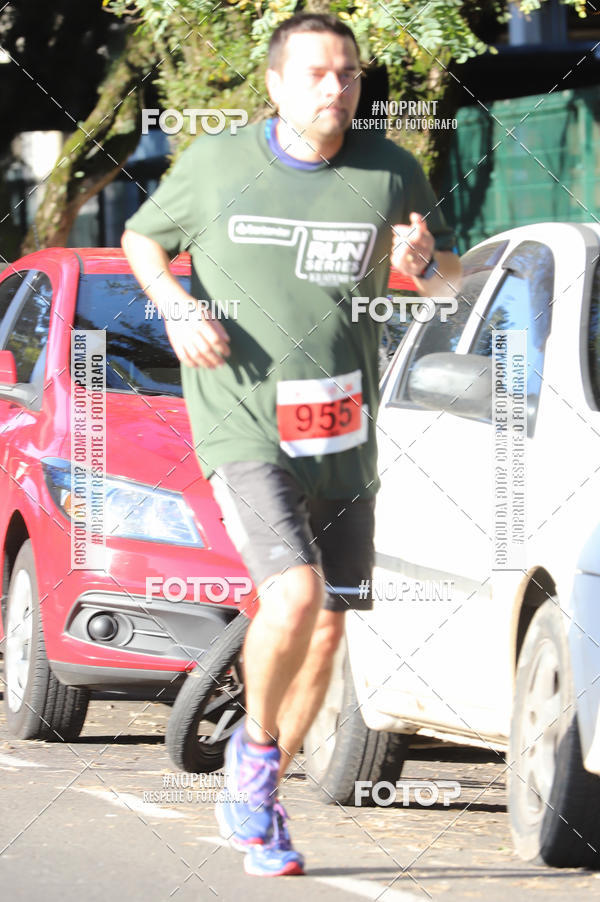 Buy your photos of the eventSANTANDER TRACK&FIELD RUN SERIES - Iguatemi Porto Alegre on Fotop