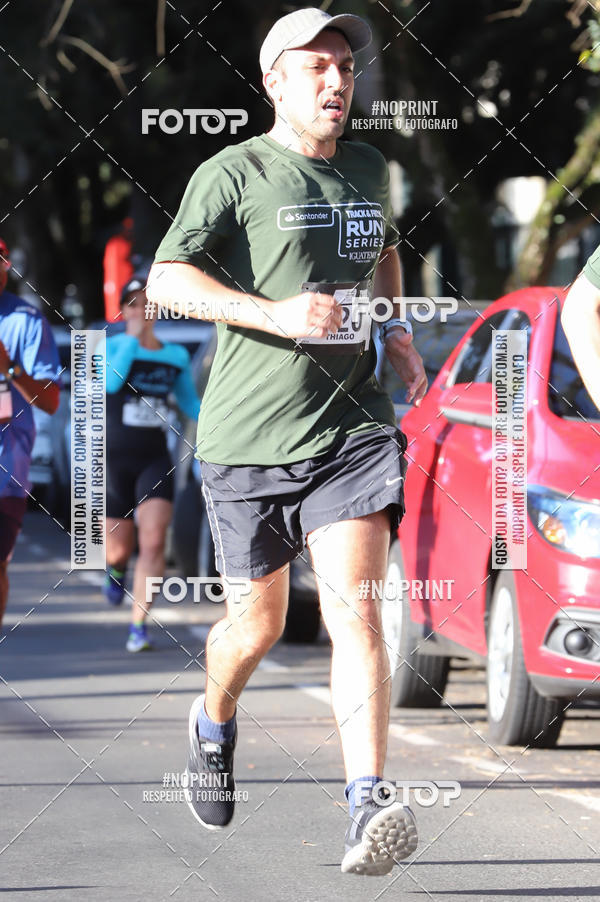 Buy your photos of the eventSANTANDER TRACK&FIELD RUN SERIES - Iguatemi Porto Alegre on Fotop