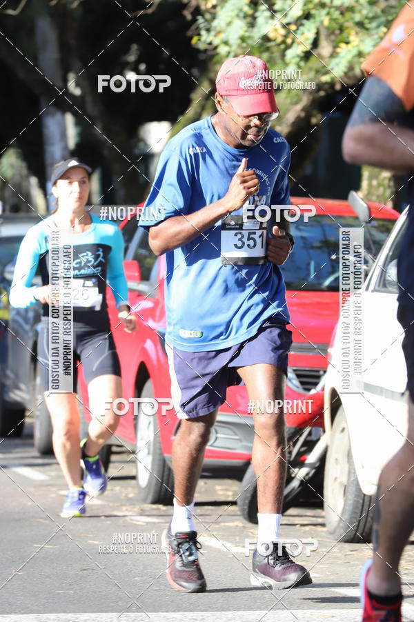 Buy your photos of the eventSANTANDER TRACK&FIELD RUN SERIES - Iguatemi Porto Alegre on Fotop