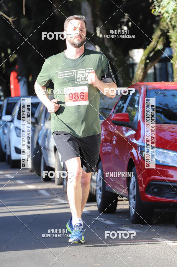 Buy your photos of the eventSANTANDER TRACK&FIELD RUN SERIES - Iguatemi Porto Alegre on Fotop