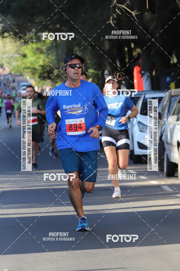 Buy your photos of the eventSANTANDER TRACK&FIELD RUN SERIES - Iguatemi Porto Alegre on Fotop