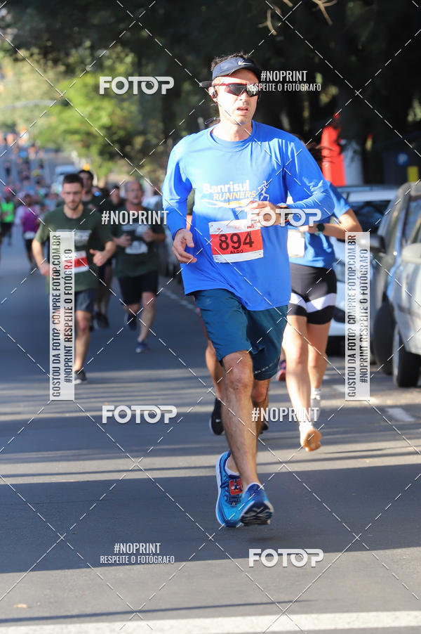 Buy your photos of the eventSANTANDER TRACK&FIELD RUN SERIES - Iguatemi Porto Alegre on Fotop