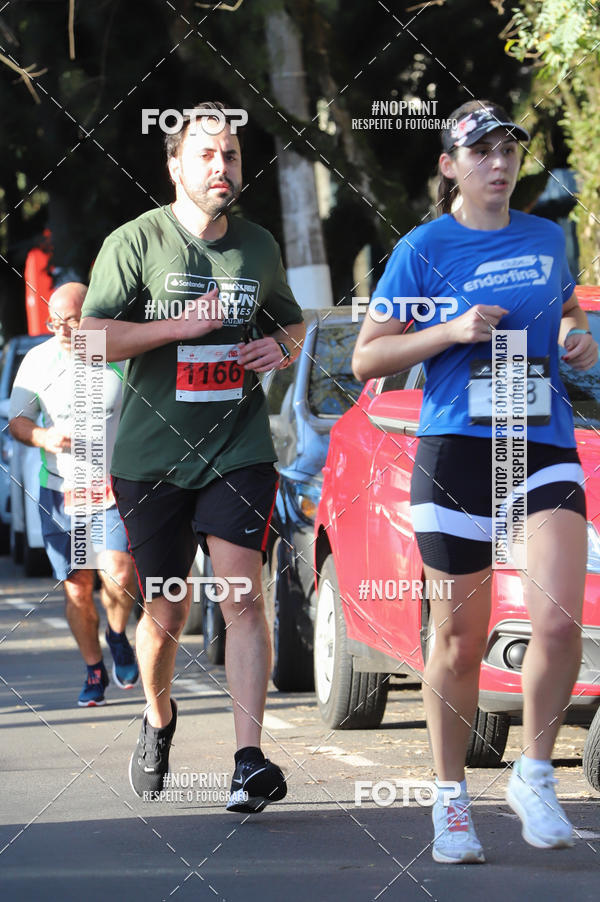 Buy your photos of the eventSANTANDER TRACK&FIELD RUN SERIES - Iguatemi Porto Alegre on Fotop