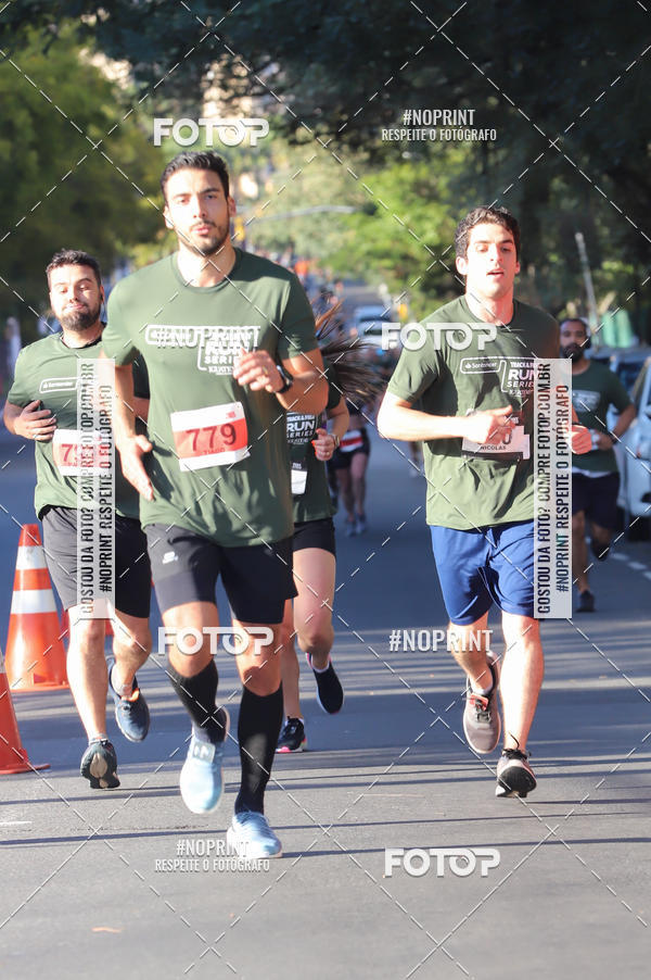 Buy your photos of the eventSANTANDER TRACK&FIELD RUN SERIES - Iguatemi Porto Alegre on Fotop