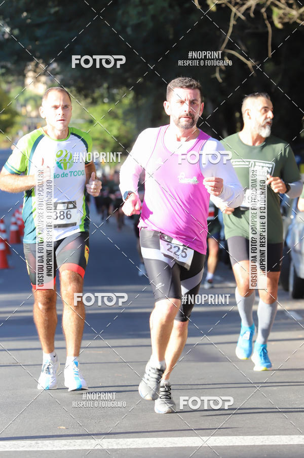 Buy your photos of the eventSANTANDER TRACK&FIELD RUN SERIES - Iguatemi Porto Alegre on Fotop