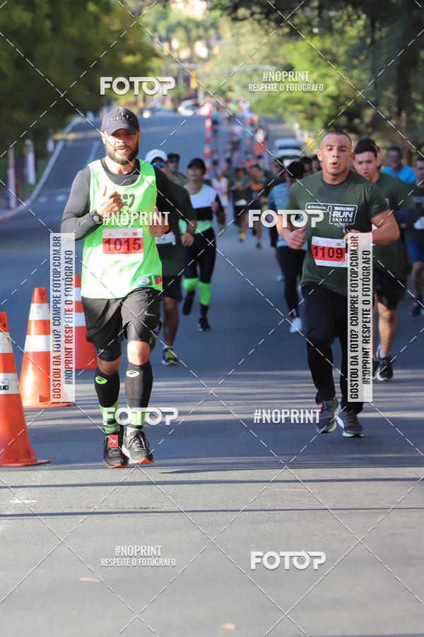 Buy your photos of the eventSANTANDER TRACK&FIELD RUN SERIES - Iguatemi Porto Alegre on Fotop