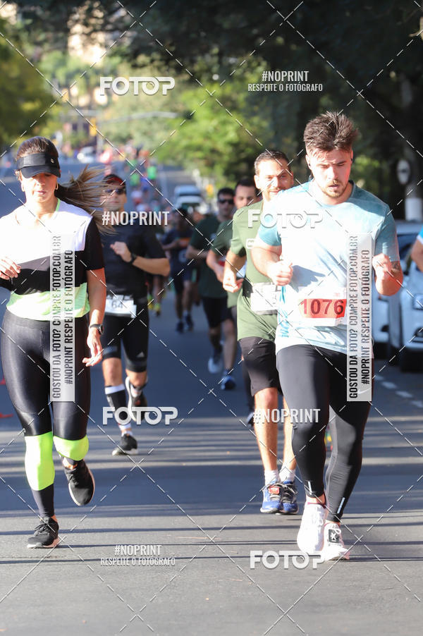 Buy your photos of the eventSANTANDER TRACK&FIELD RUN SERIES - Iguatemi Porto Alegre on Fotop