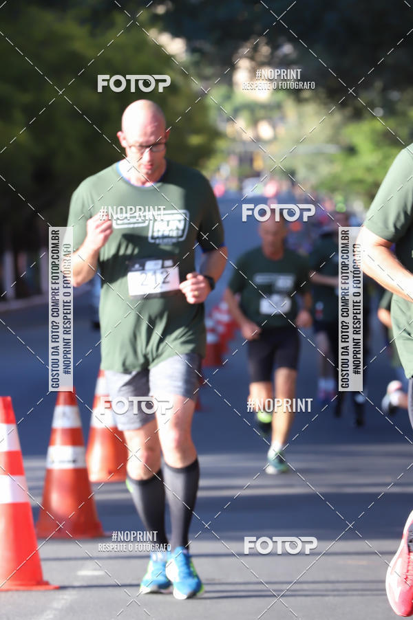 Buy your photos of the eventSANTANDER TRACK&FIELD RUN SERIES - Iguatemi Porto Alegre on Fotop