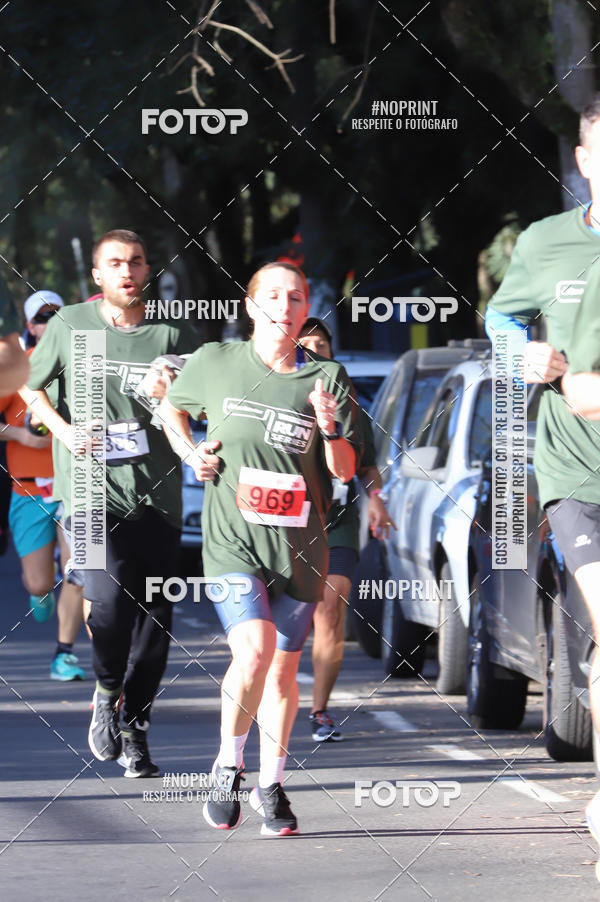Buy your photos of the eventSANTANDER TRACK&FIELD RUN SERIES - Iguatemi Porto Alegre on Fotop
