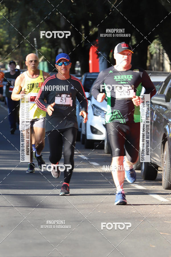 Buy your photos of the eventSANTANDER TRACK&FIELD RUN SERIES - Iguatemi Porto Alegre on Fotop