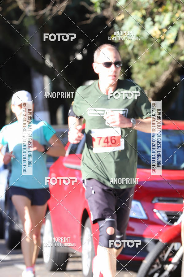 Buy your photos of the eventSANTANDER TRACK&FIELD RUN SERIES - Iguatemi Porto Alegre on Fotop