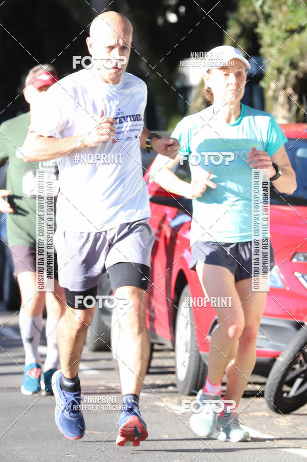 Buy your photos of the eventSANTANDER TRACK&FIELD RUN SERIES - Iguatemi Porto Alegre on Fotop