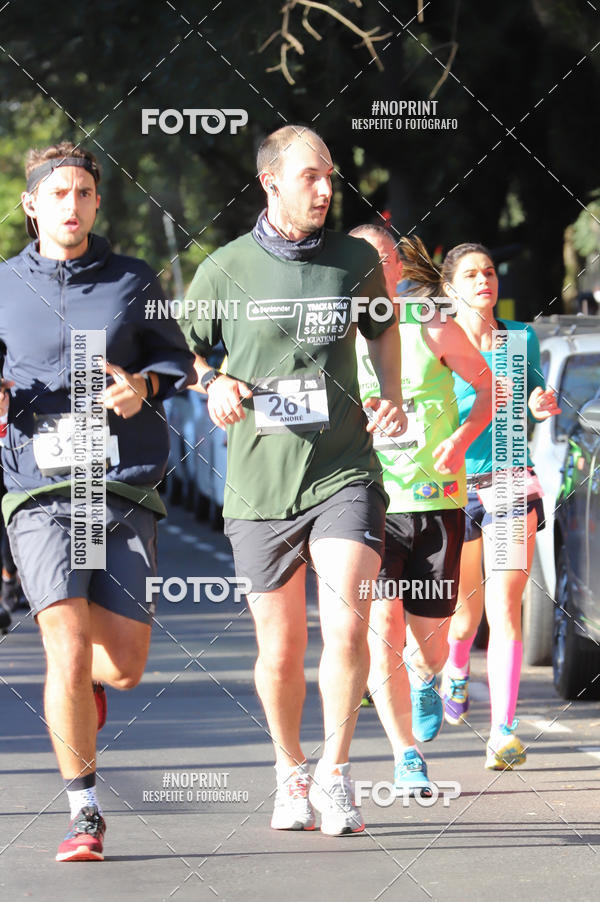 Buy your photos of the eventSANTANDER TRACK&FIELD RUN SERIES - Iguatemi Porto Alegre on Fotop
