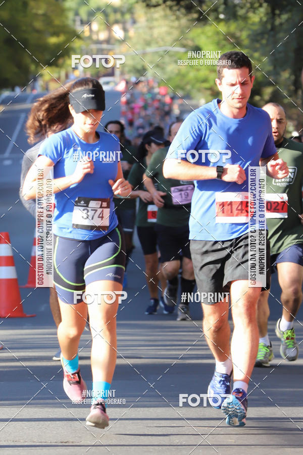 Buy your photos of the eventSANTANDER TRACK&FIELD RUN SERIES - Iguatemi Porto Alegre on Fotop
