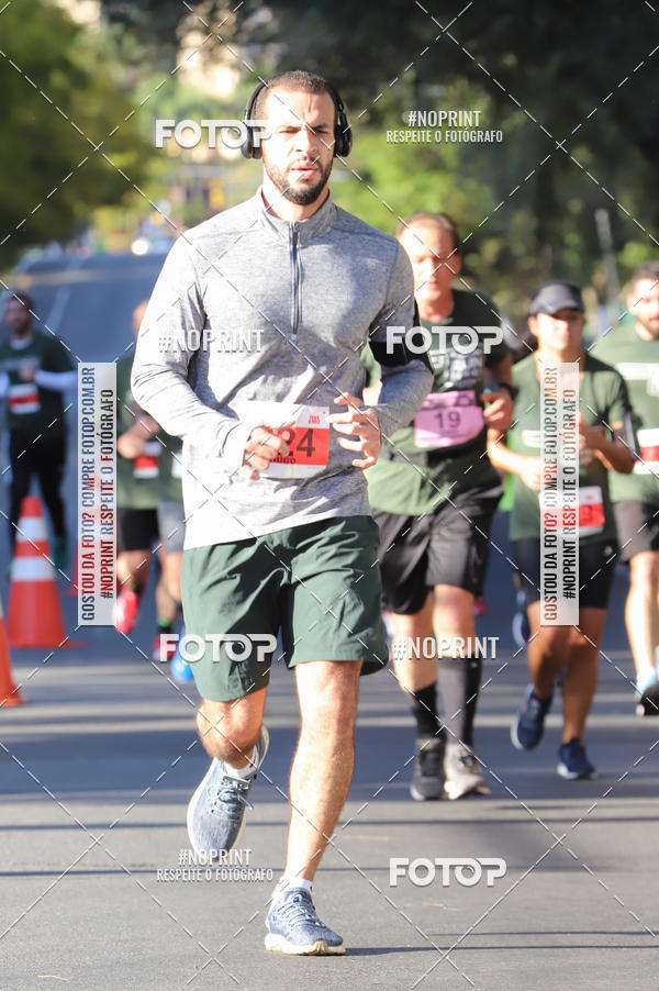 Buy your photos of the eventSANTANDER TRACK&FIELD RUN SERIES - Iguatemi Porto Alegre on Fotop