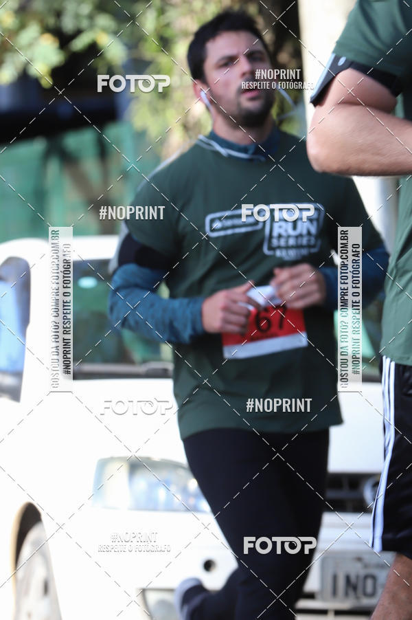 Buy your photos of the eventSANTANDER TRACK&FIELD RUN SERIES - Iguatemi Porto Alegre on Fotop