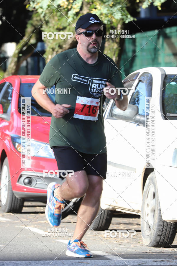 Buy your photos of the eventSANTANDER TRACK&FIELD RUN SERIES - Iguatemi Porto Alegre on Fotop