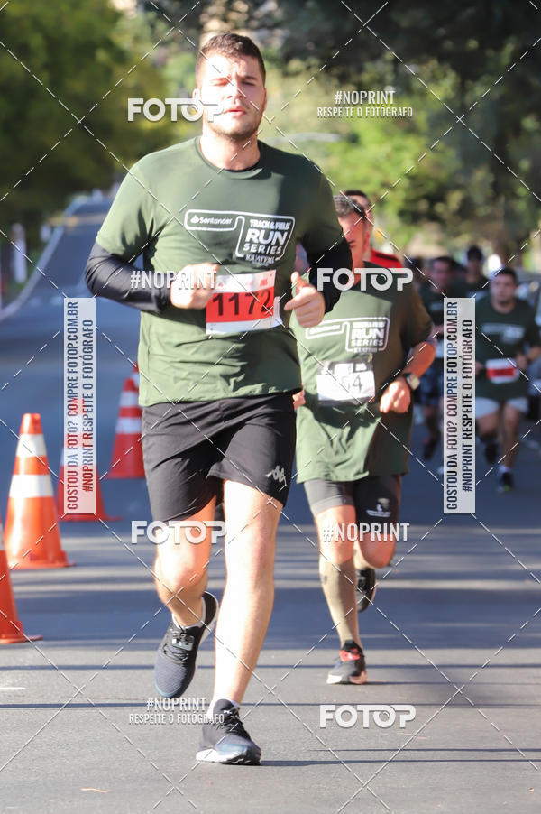 Buy your photos of the eventSANTANDER TRACK&FIELD RUN SERIES - Iguatemi Porto Alegre on Fotop