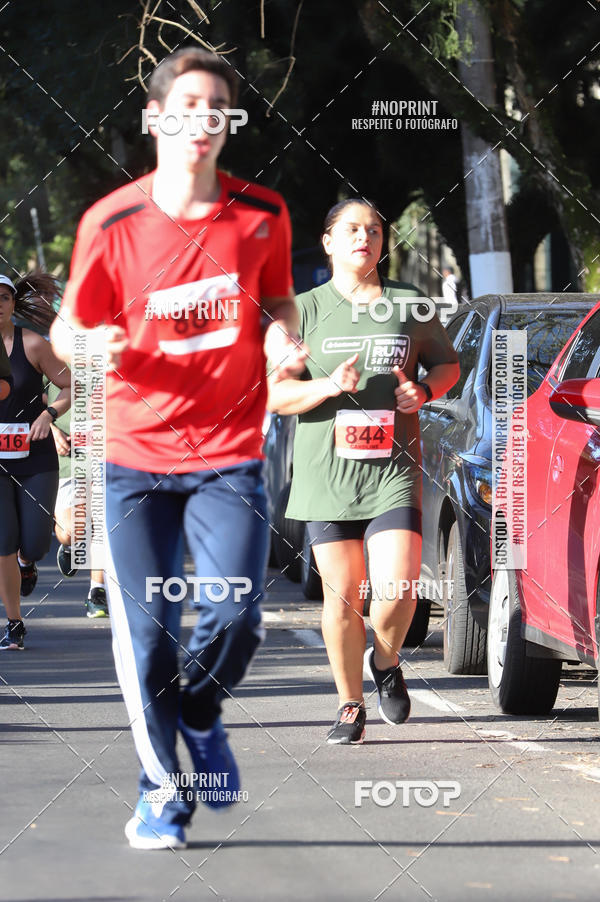 Buy your photos of the eventSANTANDER TRACK&FIELD RUN SERIES - Iguatemi Porto Alegre on Fotop