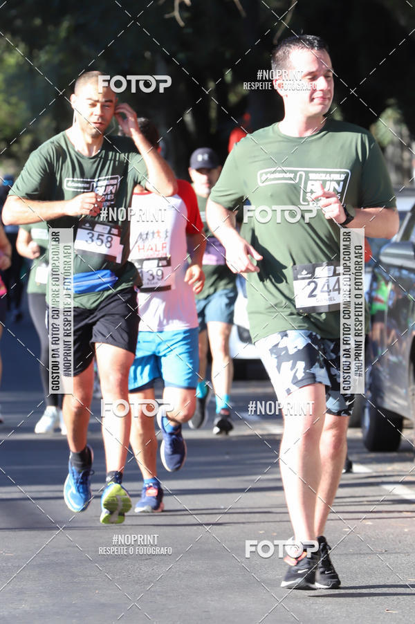 Buy your photos of the eventSANTANDER TRACK&FIELD RUN SERIES - Iguatemi Porto Alegre on Fotop