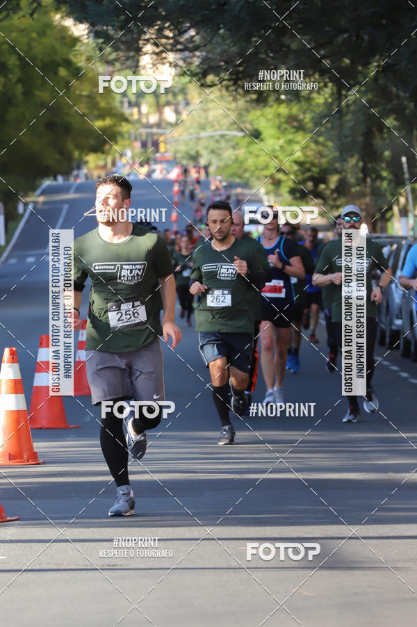Buy your photos of the eventSANTANDER TRACK&FIELD RUN SERIES - Iguatemi Porto Alegre on Fotop