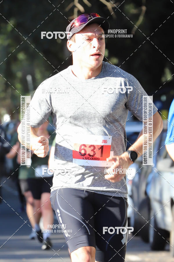 Buy your photos of the eventSANTANDER TRACK&FIELD RUN SERIES - Iguatemi Porto Alegre on Fotop